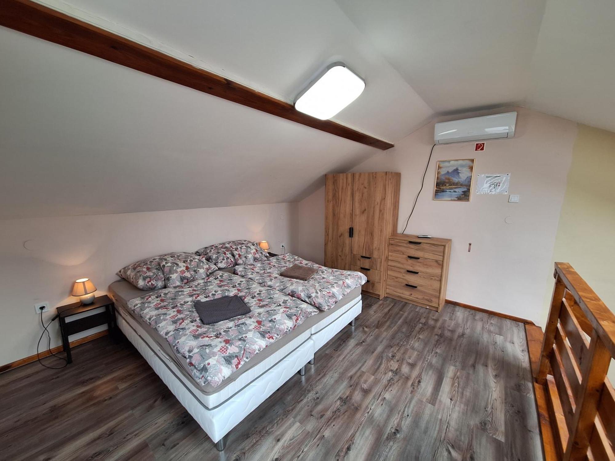 Cserke Holdfeny Apartman Cserkeszőlő Eksteriør billede